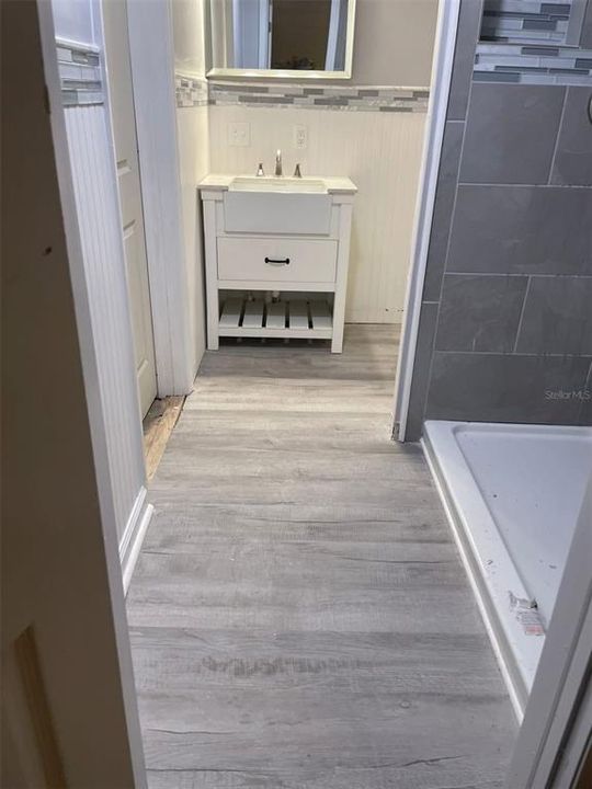 For Sale: $135,000 (4 beds, 1 baths, 2521 Square Feet)