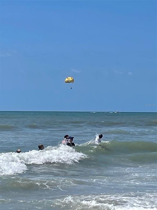 На продажу: $649,900 (2 спален, 2 ванн, 1229 Квадратных фут)