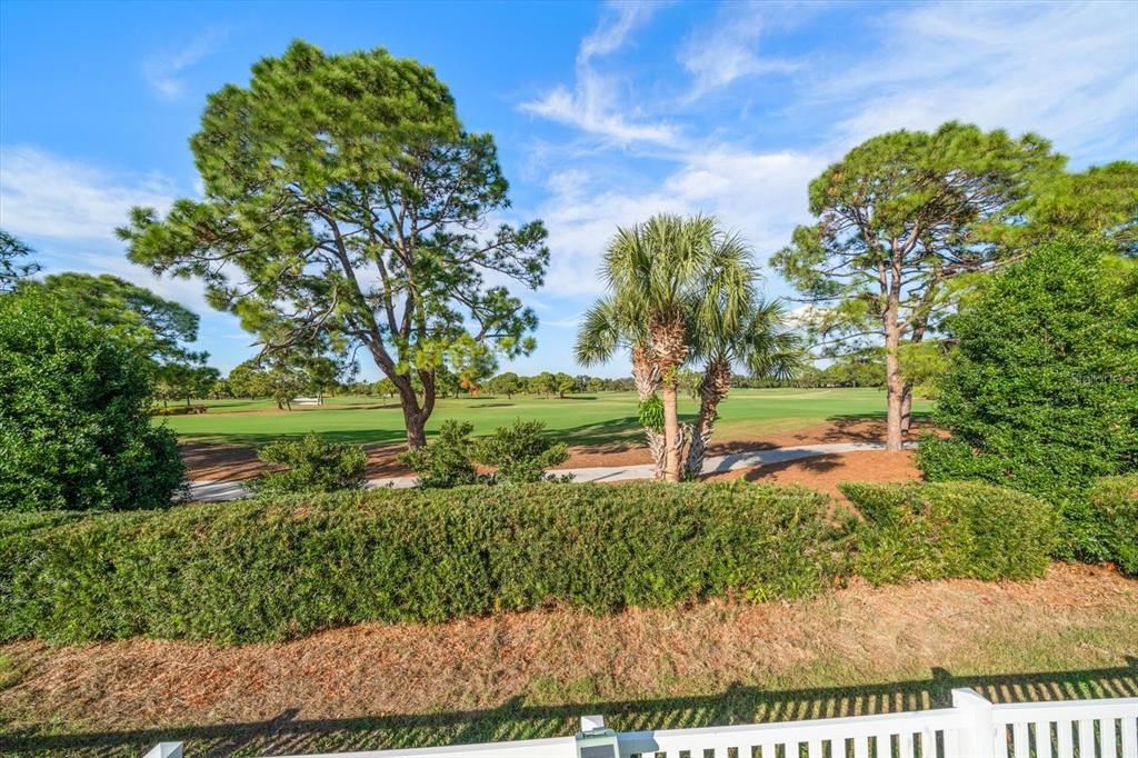 Activo con contrato: $1,390,000 (4 camas, 2 baños, 2607 Pies cuadrados)