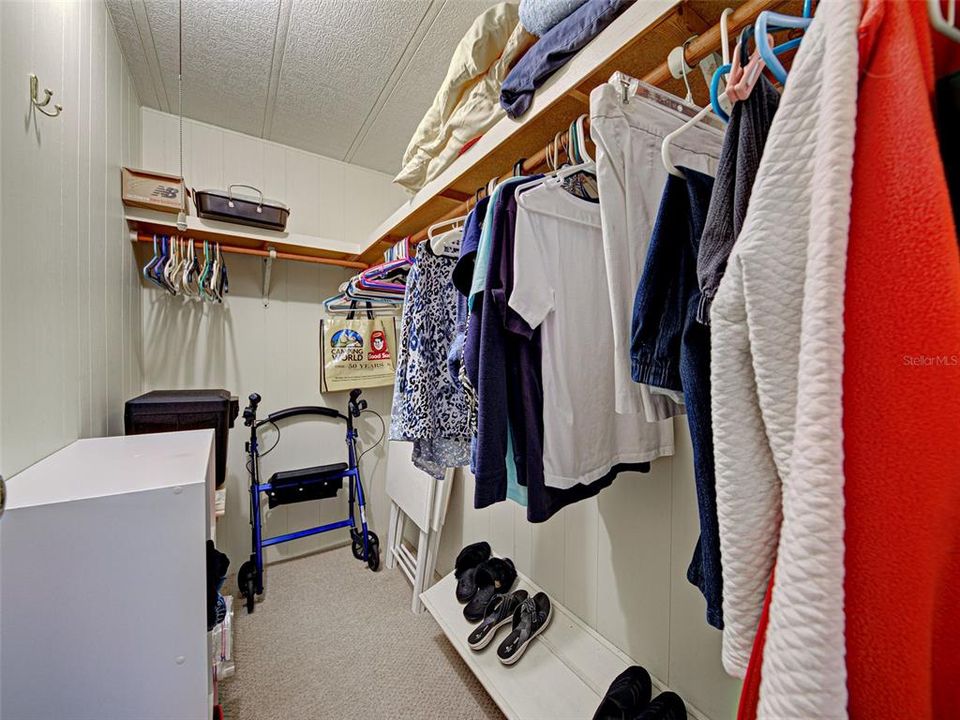 待售: $158,900 (2 贝兹, 2 浴室, 1055 平方英尺)