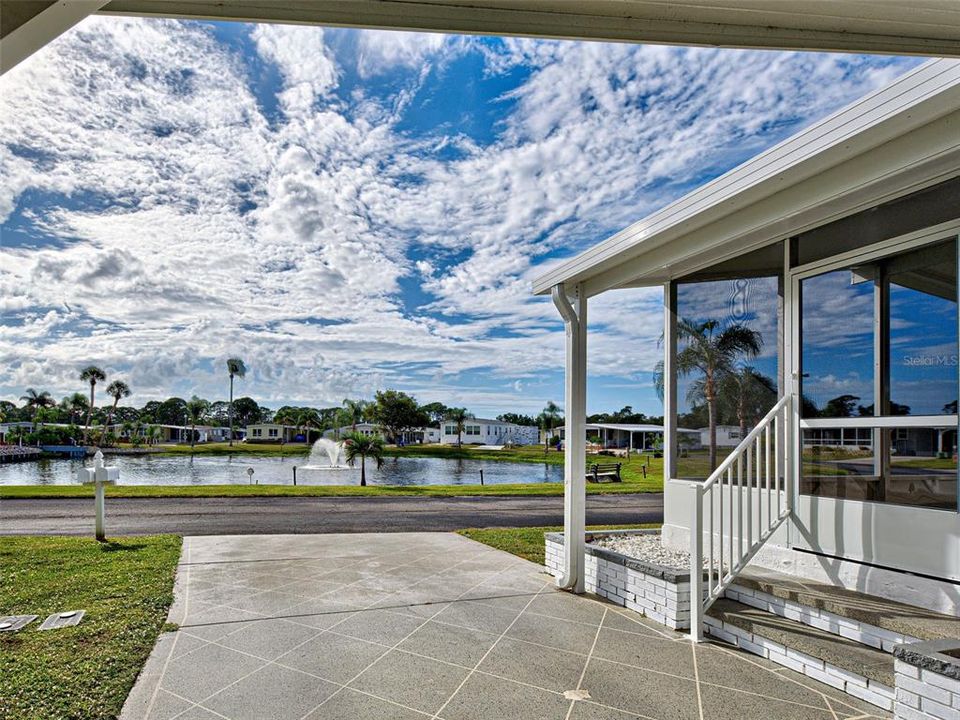 待售: $158,900 (2 贝兹, 2 浴室, 1055 平方英尺)