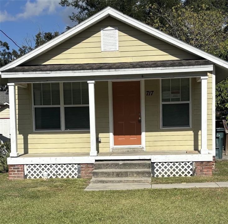 For Sale: $169,900 (3 beds, 2 baths, 1000 Square Feet)