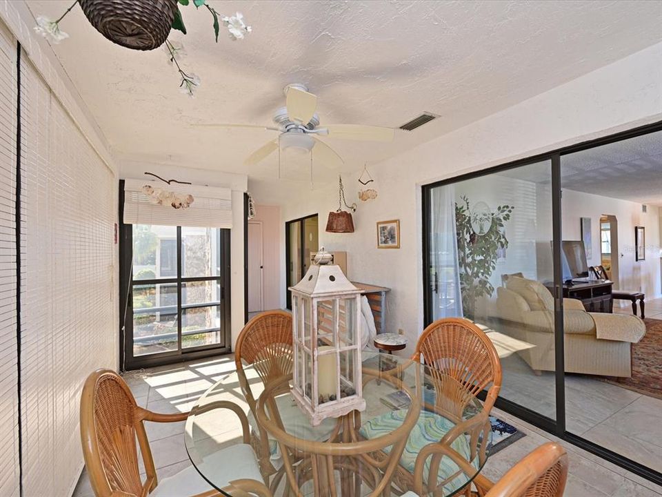 На продажу: $174,900 (2 спален, 2 ванн, 1447 Квадратных фут)