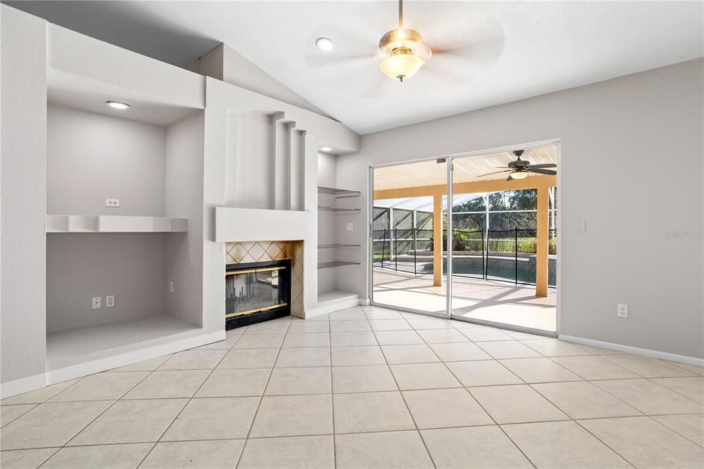 For Sale: $525,000 (4 beds, 2 baths, 1842 Square Feet)