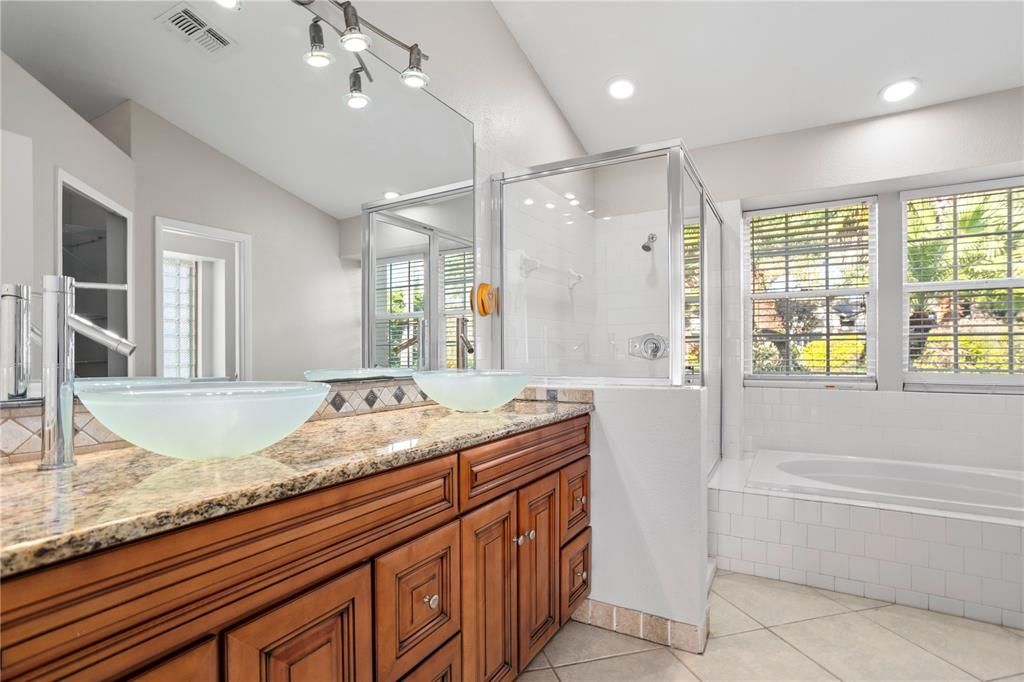 For Sale: $525,000 (4 beds, 2 baths, 1842 Square Feet)