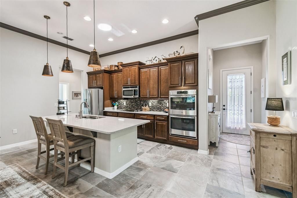 На продажу: $489,000 (2 спален, 2 ванн, 2184 Квадратных фут)