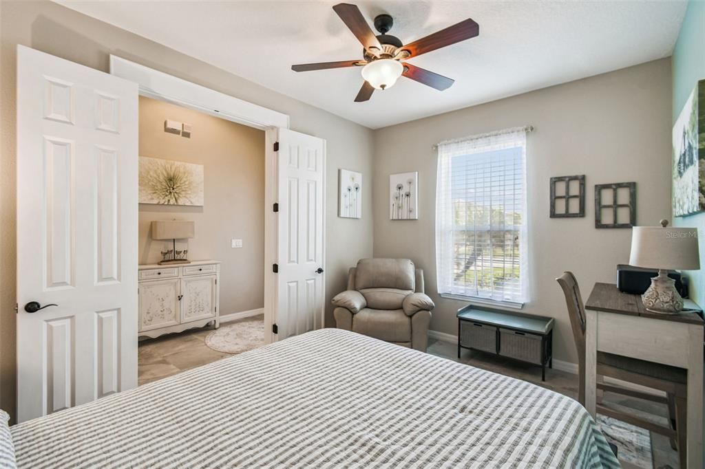 На продажу: $489,000 (2 спален, 2 ванн, 2184 Квадратных фут)