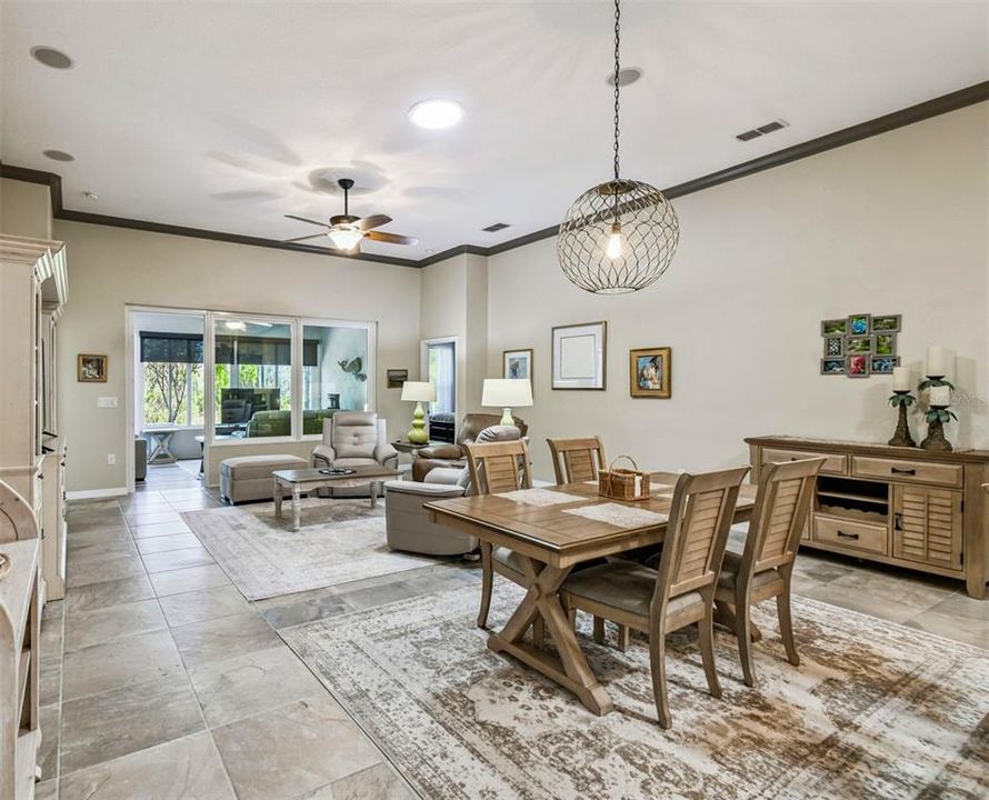 На продажу: $489,000 (2 спален, 2 ванн, 2184 Квадратных фут)