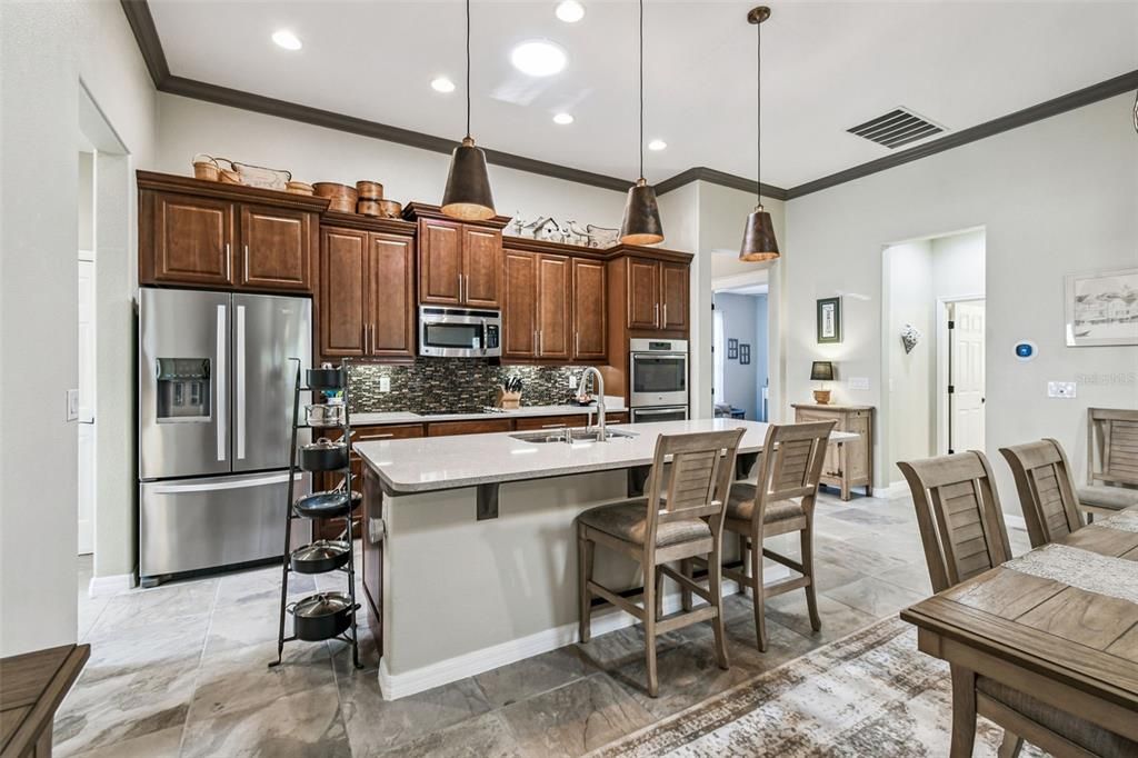 На продажу: $489,000 (2 спален, 2 ванн, 2184 Квадратных фут)