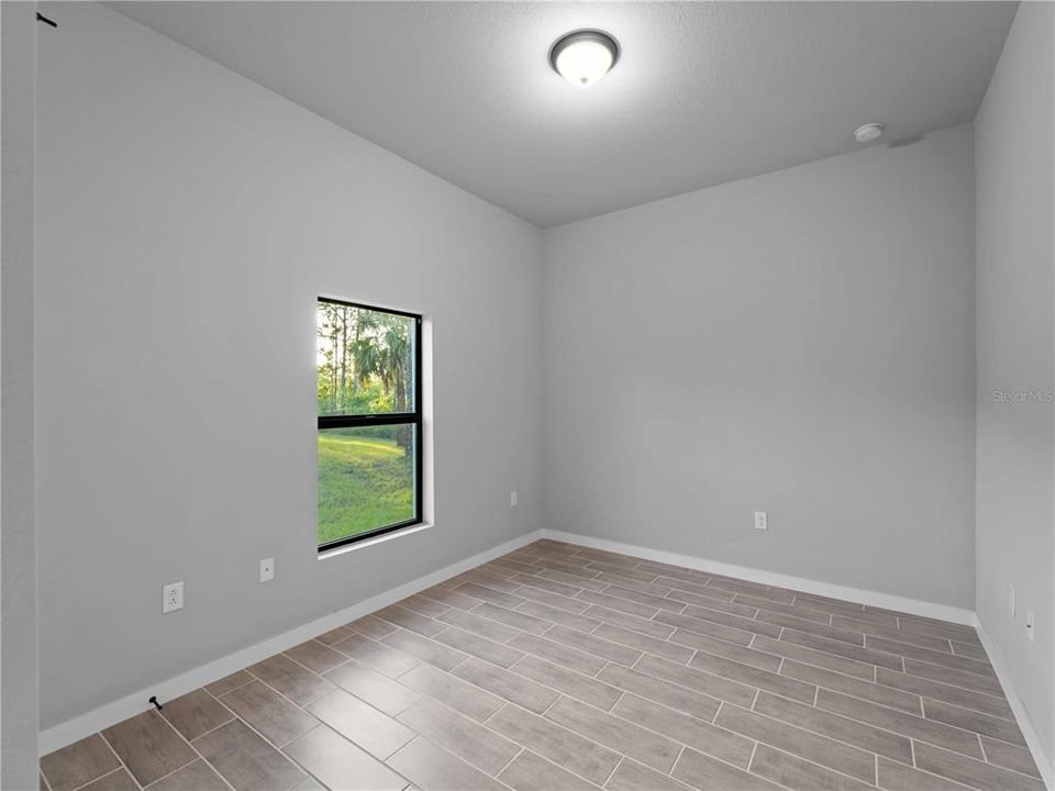 Active With Contract: $344,999 (4 beds, 2 baths, 1710 Square Feet)