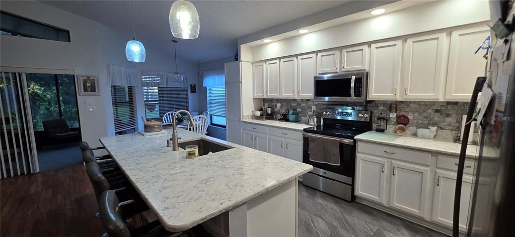 待售: $315,000 (3 贝兹, 2 浴室, 1970 平方英尺)