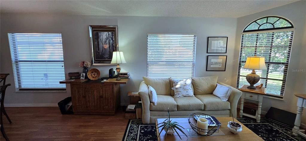 待售: $315,000 (3 贝兹, 2 浴室, 1970 平方英尺)