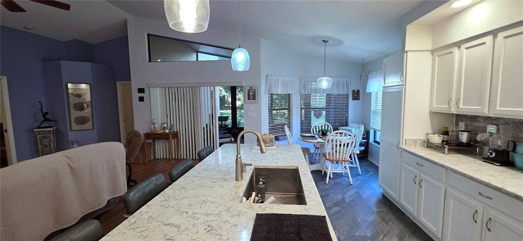 待售: $315,000 (3 贝兹, 2 浴室, 1970 平方英尺)