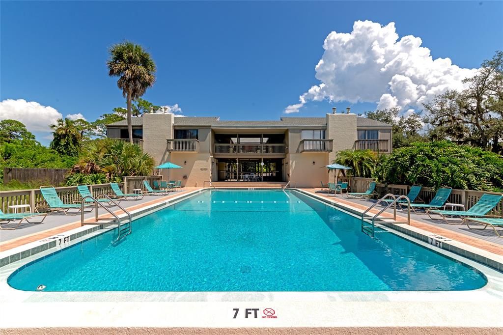 На продажу: $269,900 (2 спален, 2 ванн, 1325 Квадратных фут)