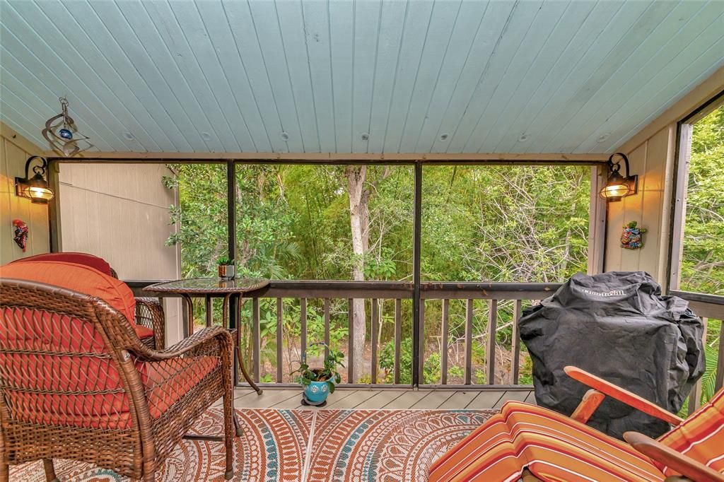 На продажу: $269,900 (2 спален, 2 ванн, 1325 Квадратных фут)