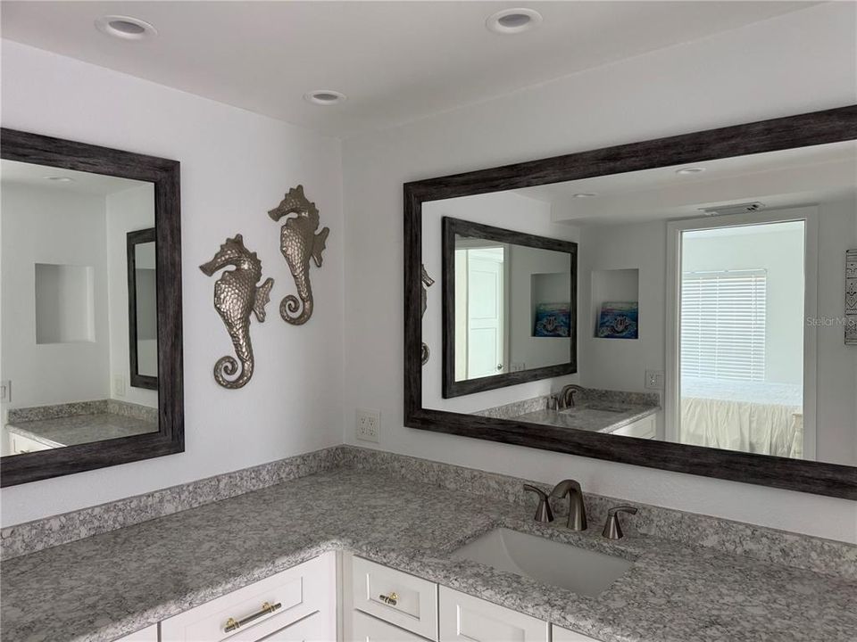 待售: $525,000 (2 贝兹, 2 浴室, 1410 平方英尺)