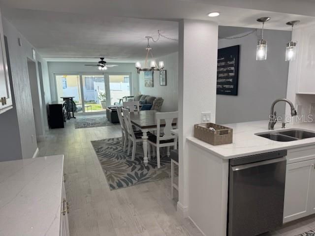 待售: $525,000 (2 贝兹, 2 浴室, 1410 平方英尺)