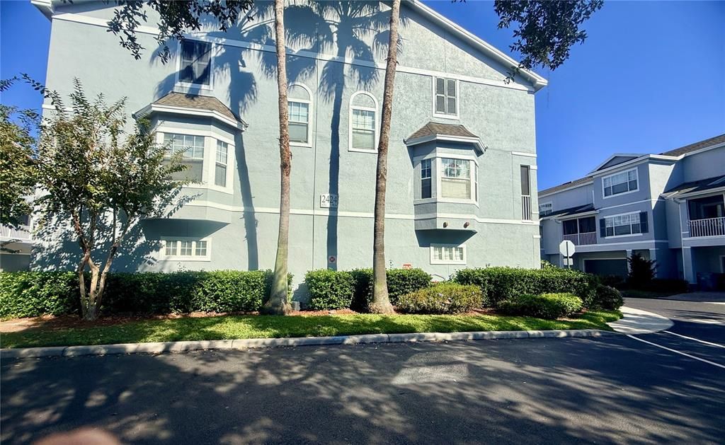 出租: $2,150 (2 贝兹, 2 浴室, 1250 平方英尺)