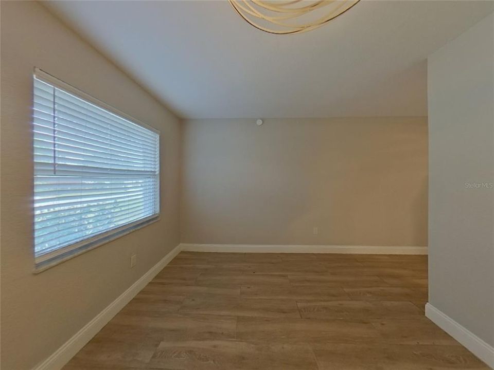 For Rent: $2,179 (4 beds, 2 baths, 1629 Square Feet)