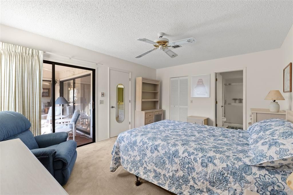 For Sale: $204,900 (2 beds, 2 baths, 1515 Square Feet)