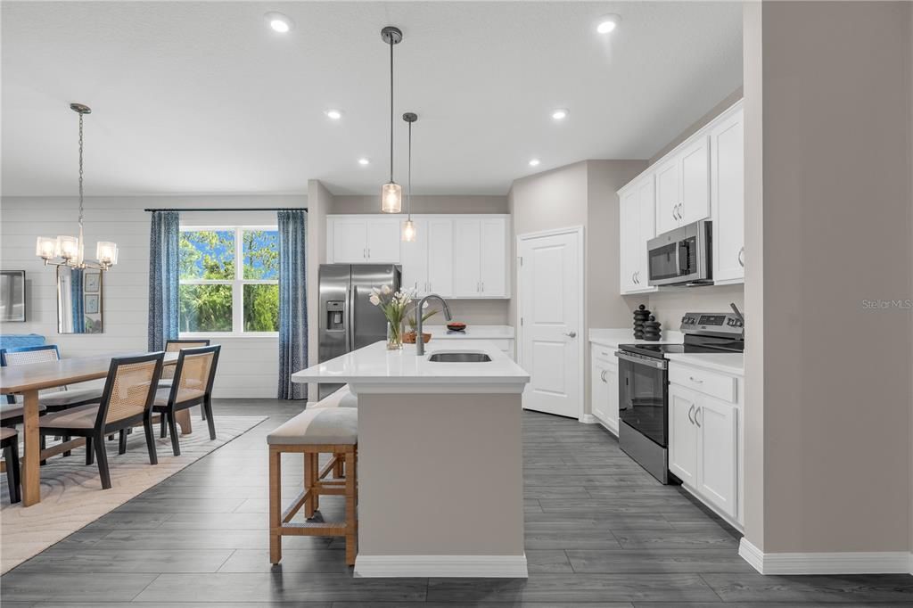 For Sale: $342,085 (4 beds, 3 baths, 2210 Square Feet)