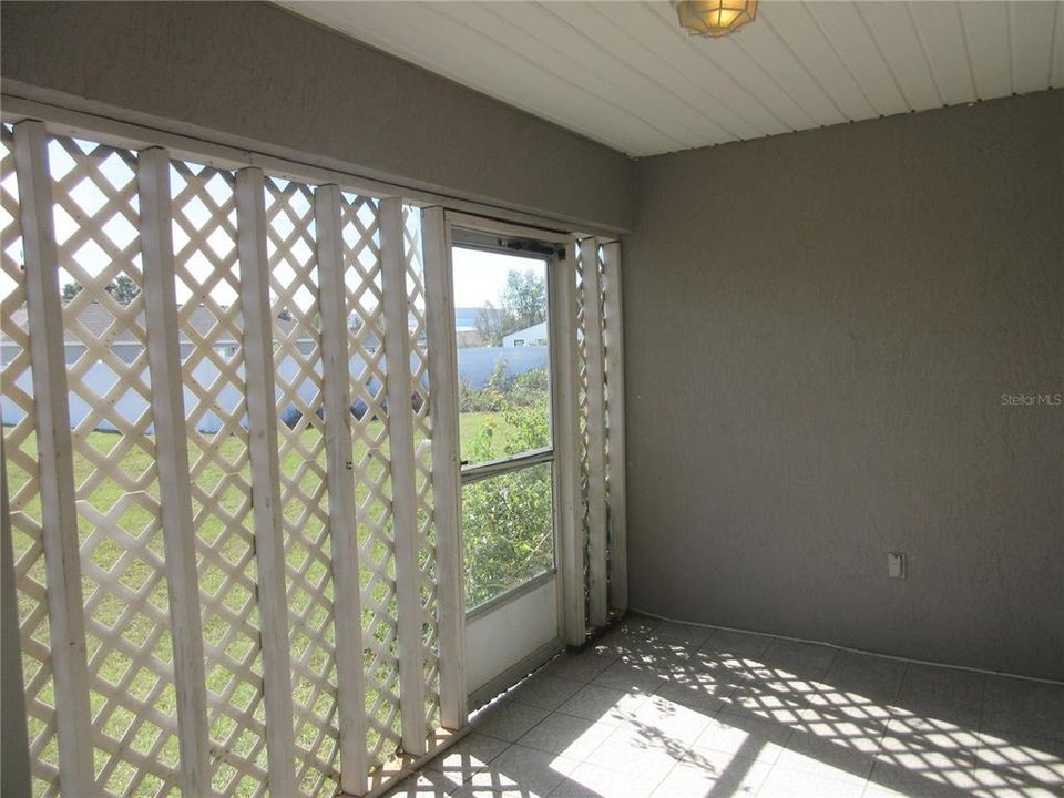 For Rent: $1,650 (3 beds, 2 baths, 1694 Square Feet)