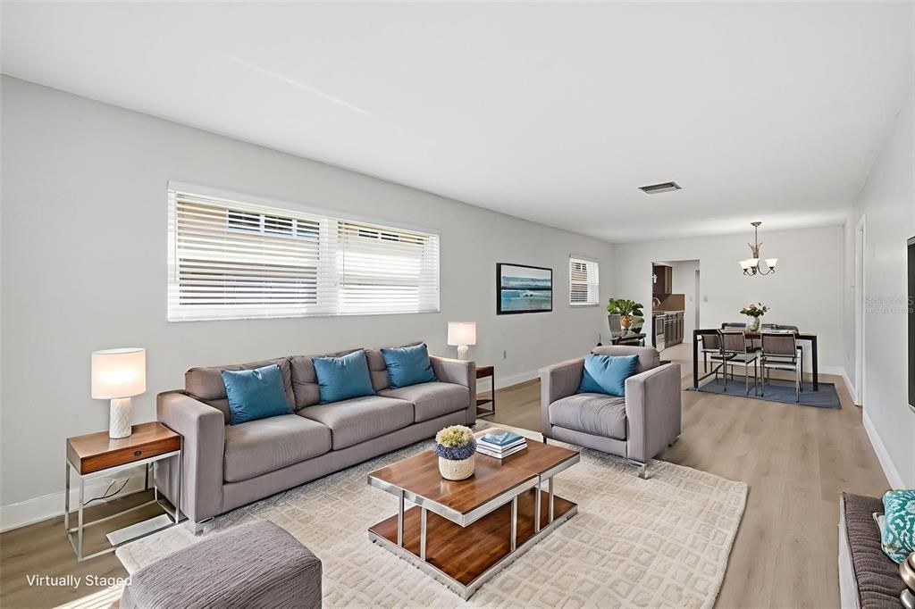 For Sale: $154,900 (2 beds, 2 baths, 1260 Square Feet)