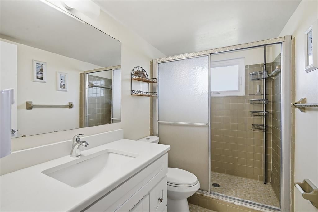 For Sale: $154,900 (2 beds, 2 baths, 1260 Square Feet)