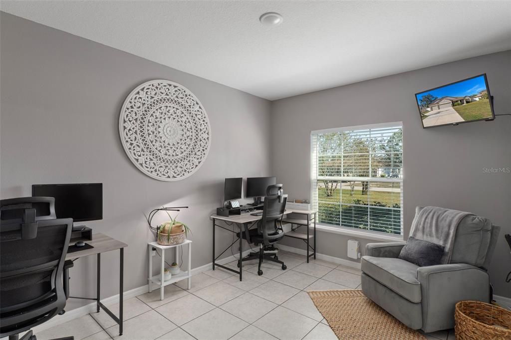 待售: $450,000 (4 贝兹, 3 浴室, 2438 平方英尺)