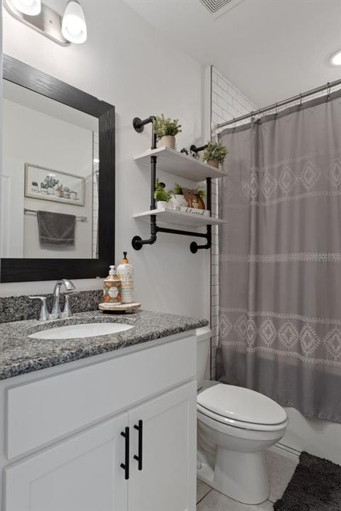 待售: $450,000 (4 贝兹, 3 浴室, 2438 平方英尺)