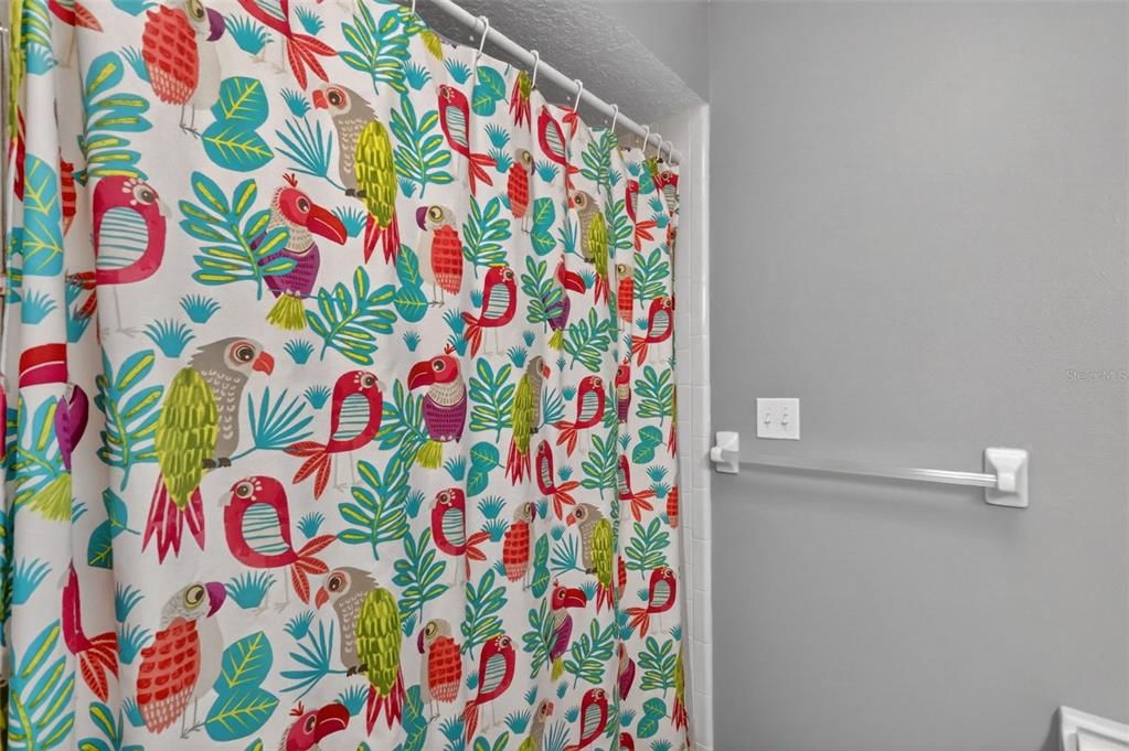 На продажу: $425,000 (3 спален, 2 ванн, 1901 Квадратных фут)