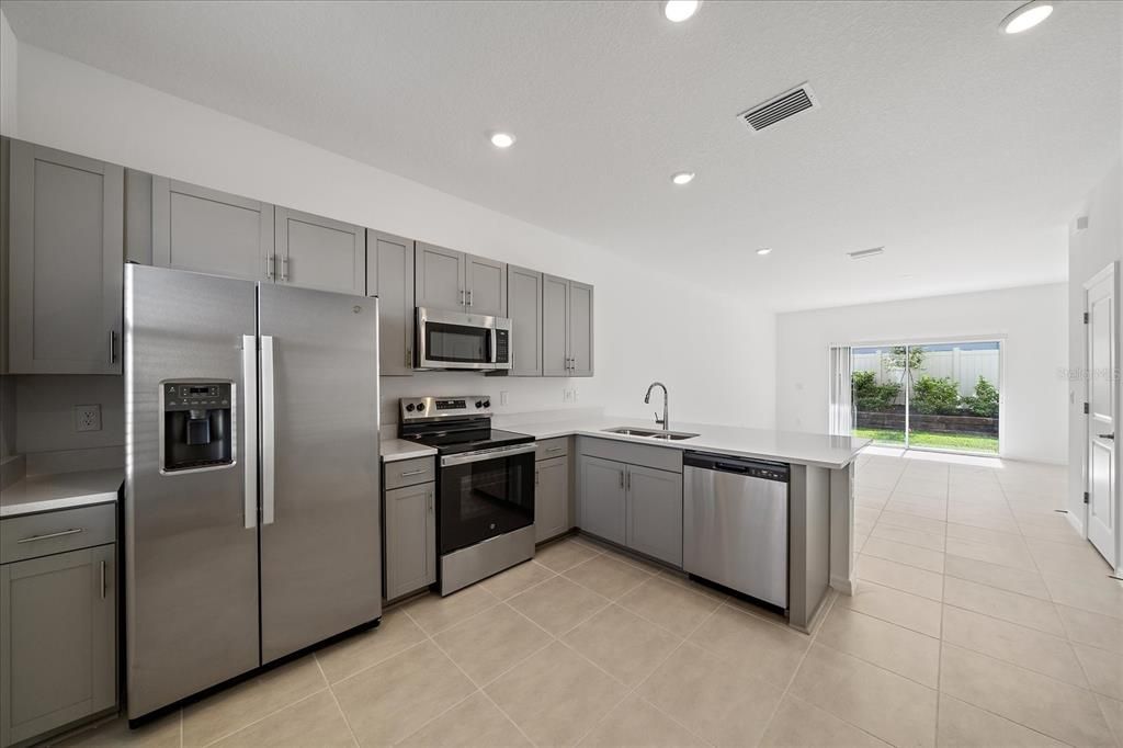 For Rent: $1,995 (2 beds, 2 baths, 1199 Square Feet)