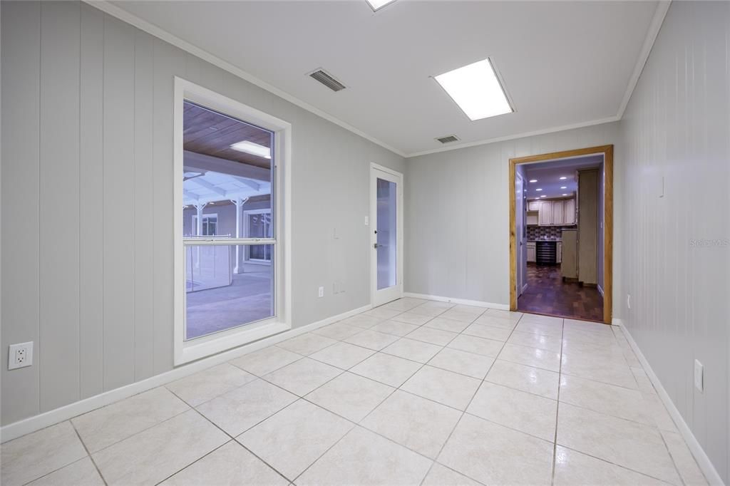 For Sale: $695,000 (5 beds, 4 baths, 4327 Square Feet)