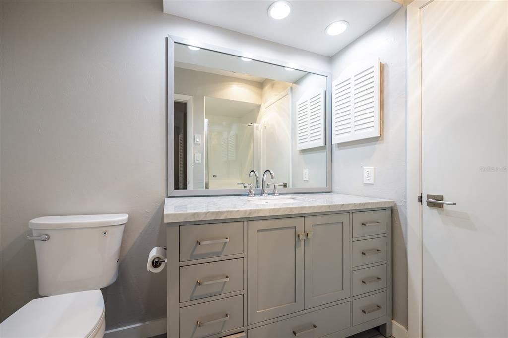 For Sale: $695,000 (5 beds, 4 baths, 4327 Square Feet)