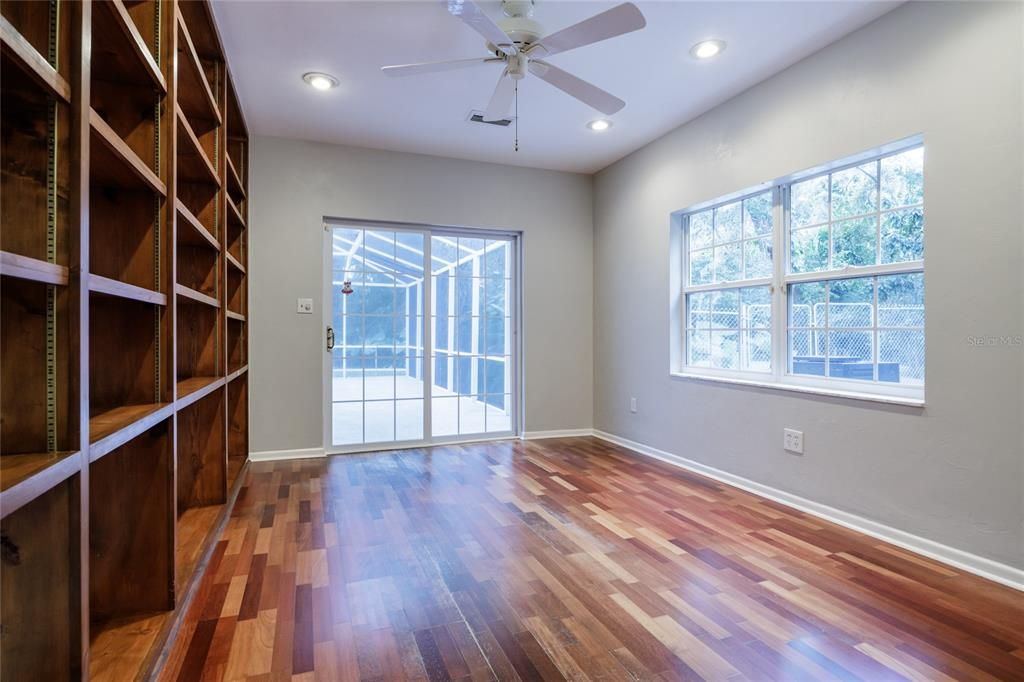 For Sale: $695,000 (5 beds, 4 baths, 4327 Square Feet)