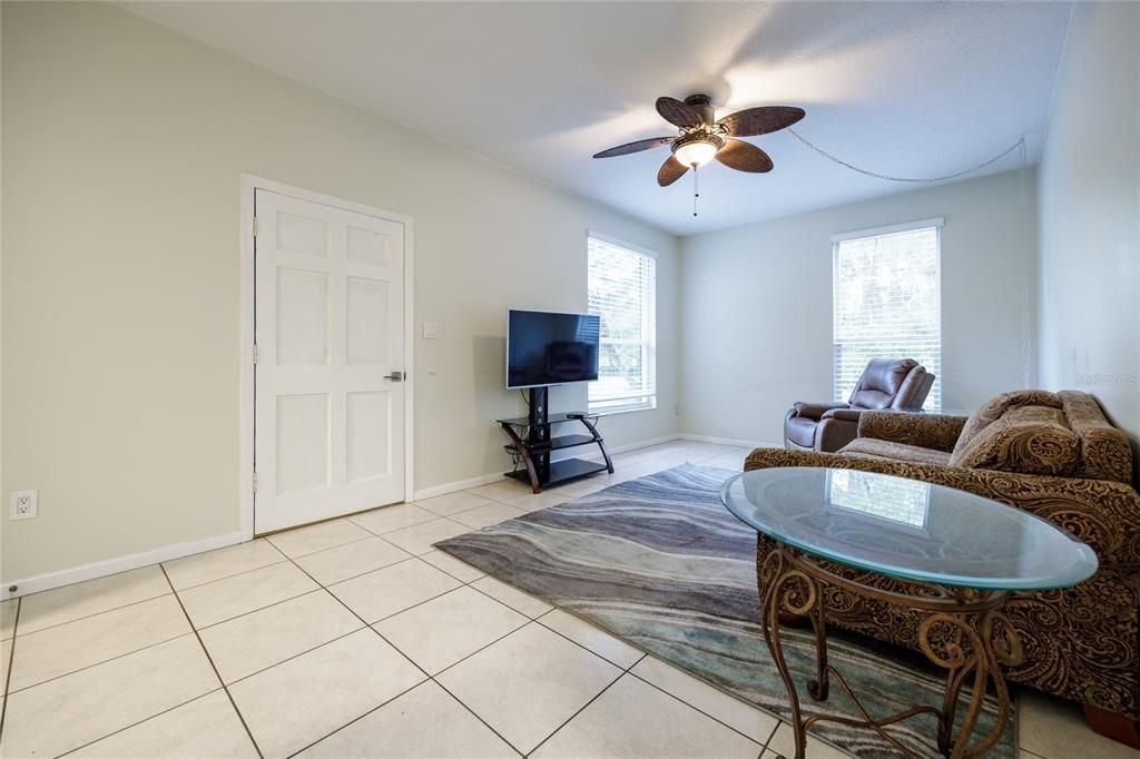 For Sale: $695,000 (5 beds, 4 baths, 4327 Square Feet)