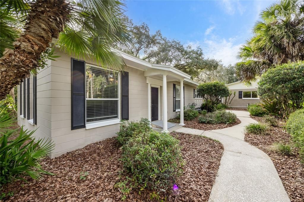 For Sale: $695,000 (5 beds, 4 baths, 4327 Square Feet)