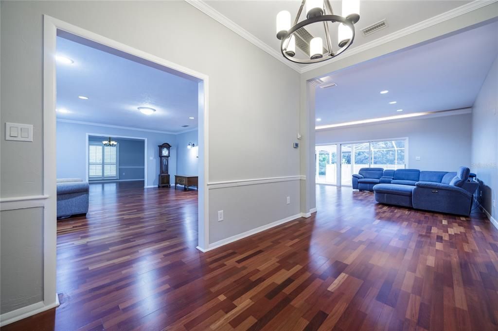 For Sale: $695,000 (5 beds, 4 baths, 4327 Square Feet)