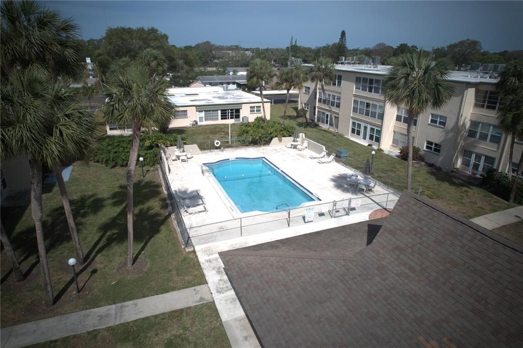 For Sale: $99,000 (1 beds, 1 baths, 874 Square Feet)