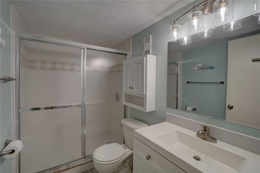 For Sale: $99,000 (1 beds, 1 baths, 874 Square Feet)