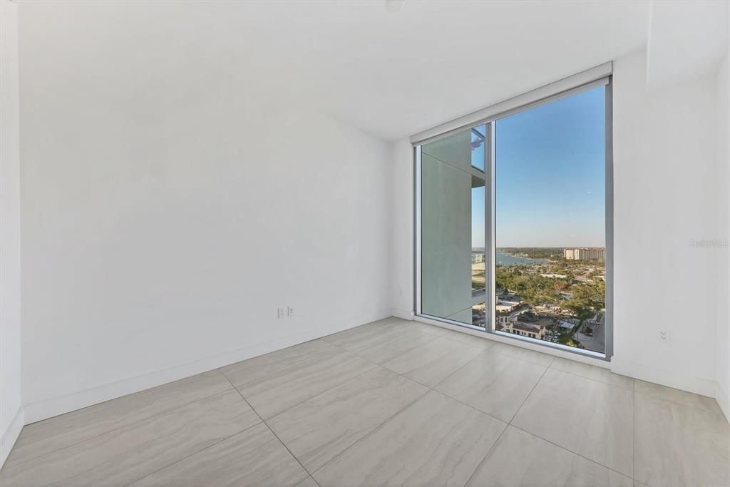 For Rent: $7,500 (2 beds, 3 baths, 1811 Square Feet)