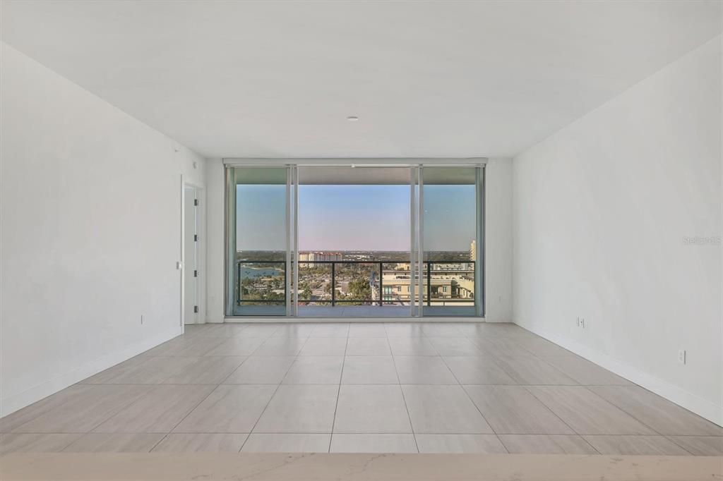 For Rent: $7,500 (2 beds, 3 baths, 1811 Square Feet)