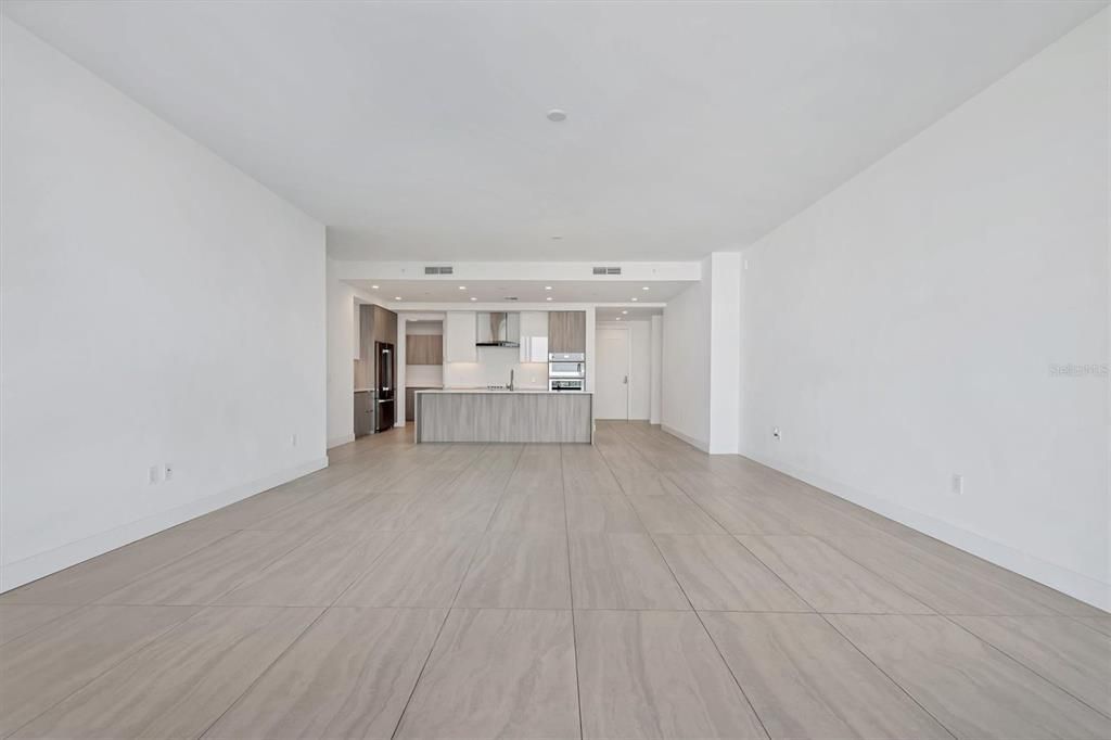 For Rent: $7,500 (2 beds, 3 baths, 1811 Square Feet)