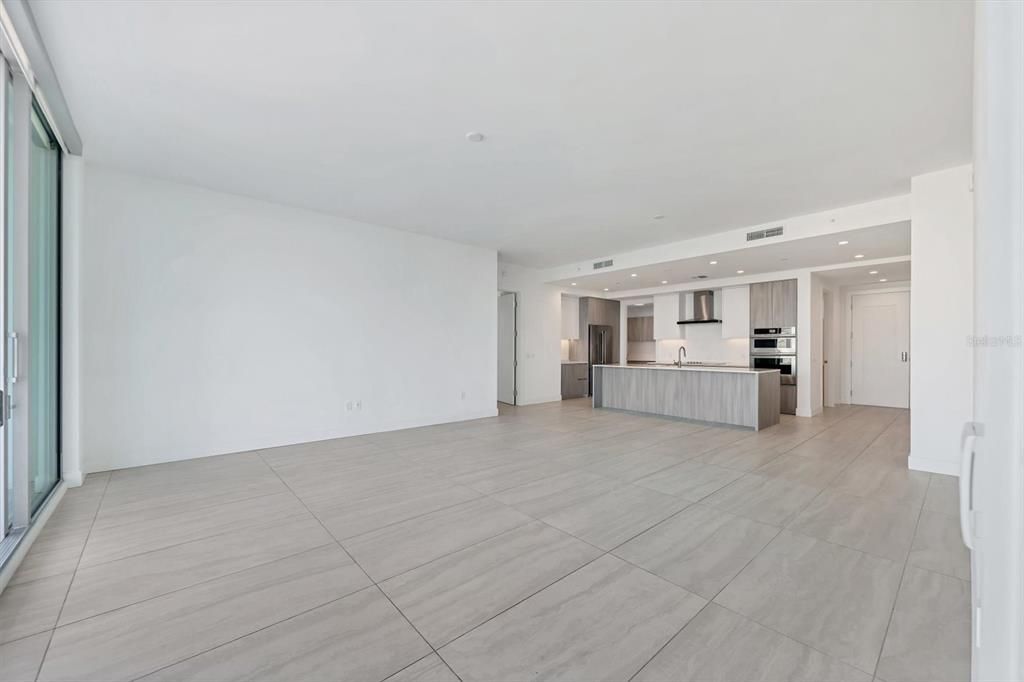 For Rent: $7,500 (2 beds, 3 baths, 1811 Square Feet)