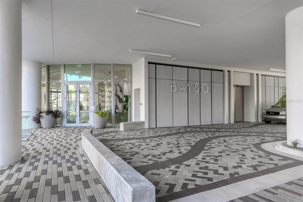 For Rent: $7,500 (2 beds, 3 baths, 1811 Square Feet)