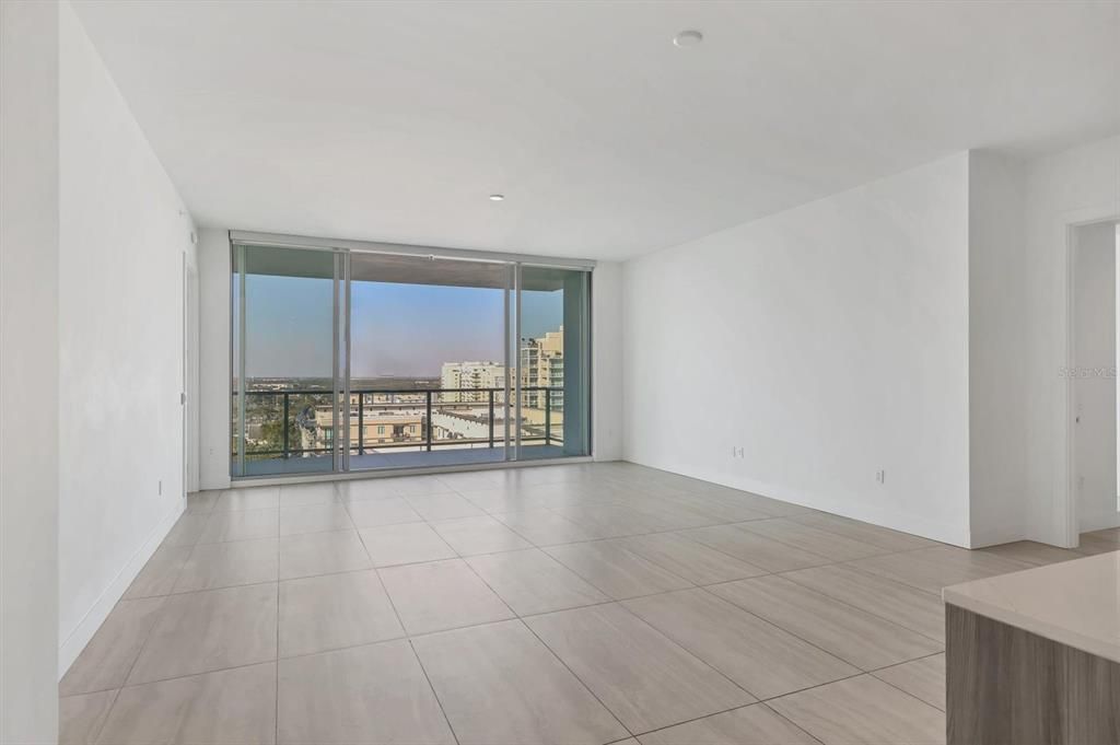 For Rent: $7,500 (2 beds, 3 baths, 1811 Square Feet)