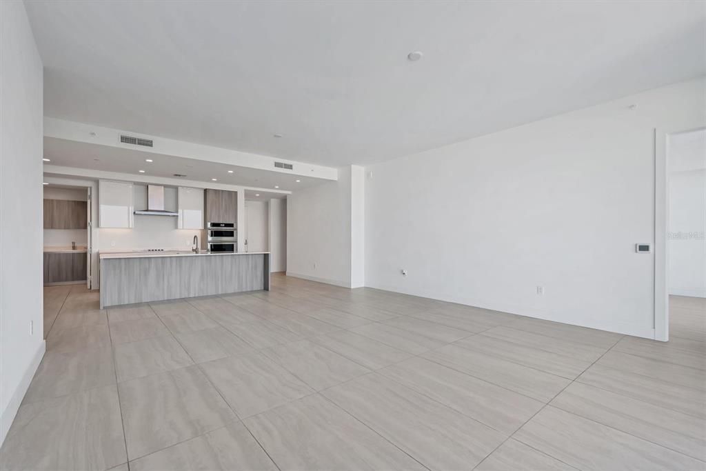 For Rent: $7,500 (2 beds, 3 baths, 1811 Square Feet)