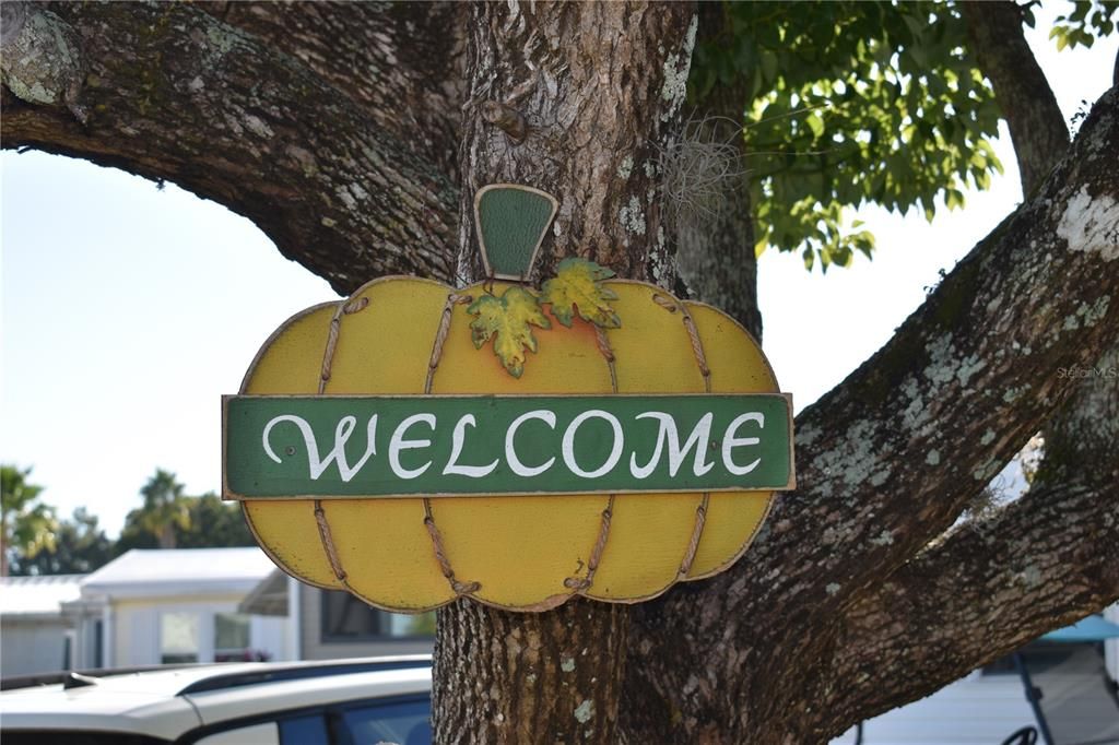 На продажу: $174,900 (2 спален, 1 ванн, 770 Квадратных фут)