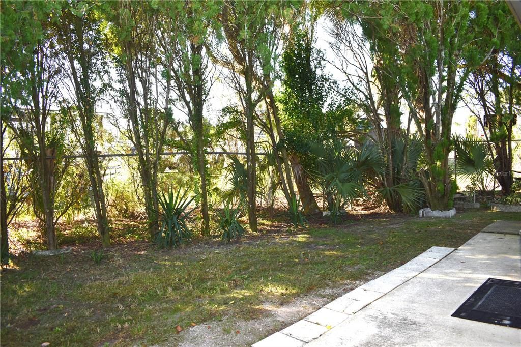 На продажу: $174,900 (2 спален, 1 ванн, 770 Квадратных фут)