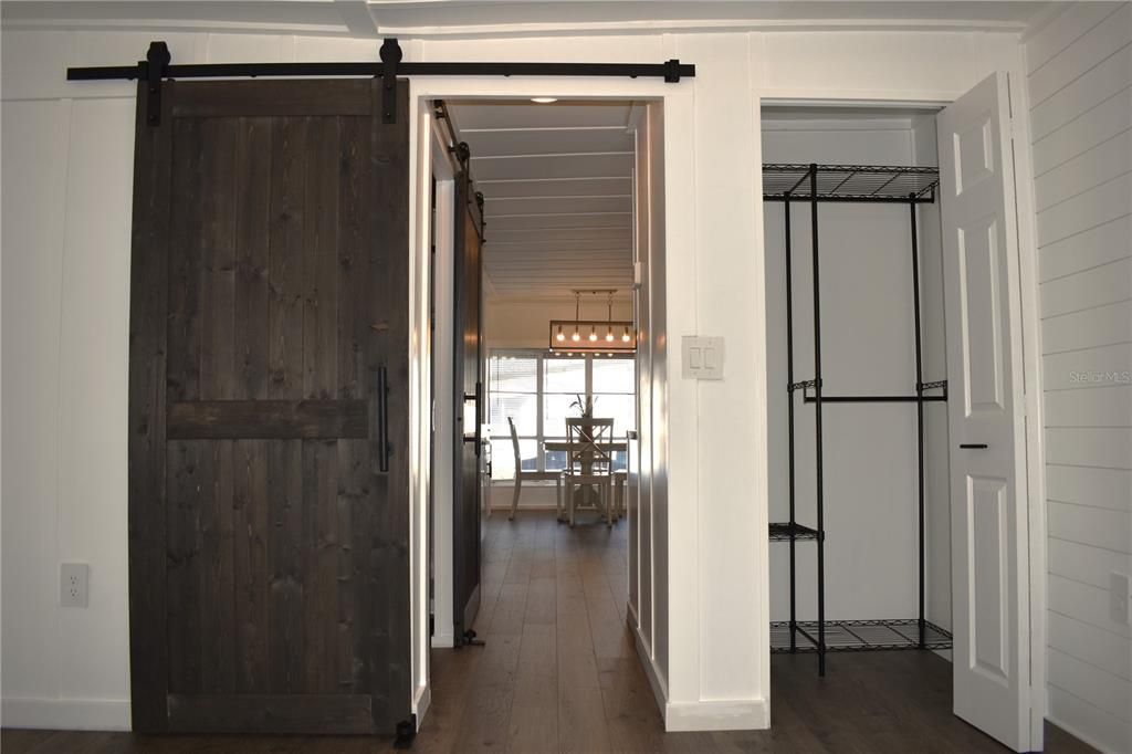 На продажу: $174,900 (2 спален, 1 ванн, 770 Квадратных фут)